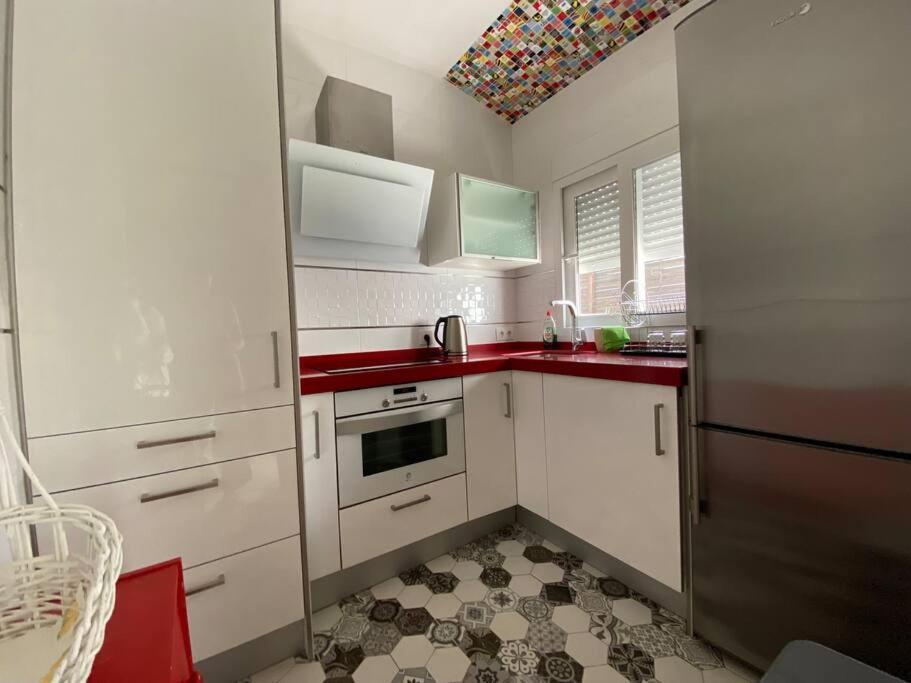 Central And Cozy Apartment In Sevilla Bagian luar foto